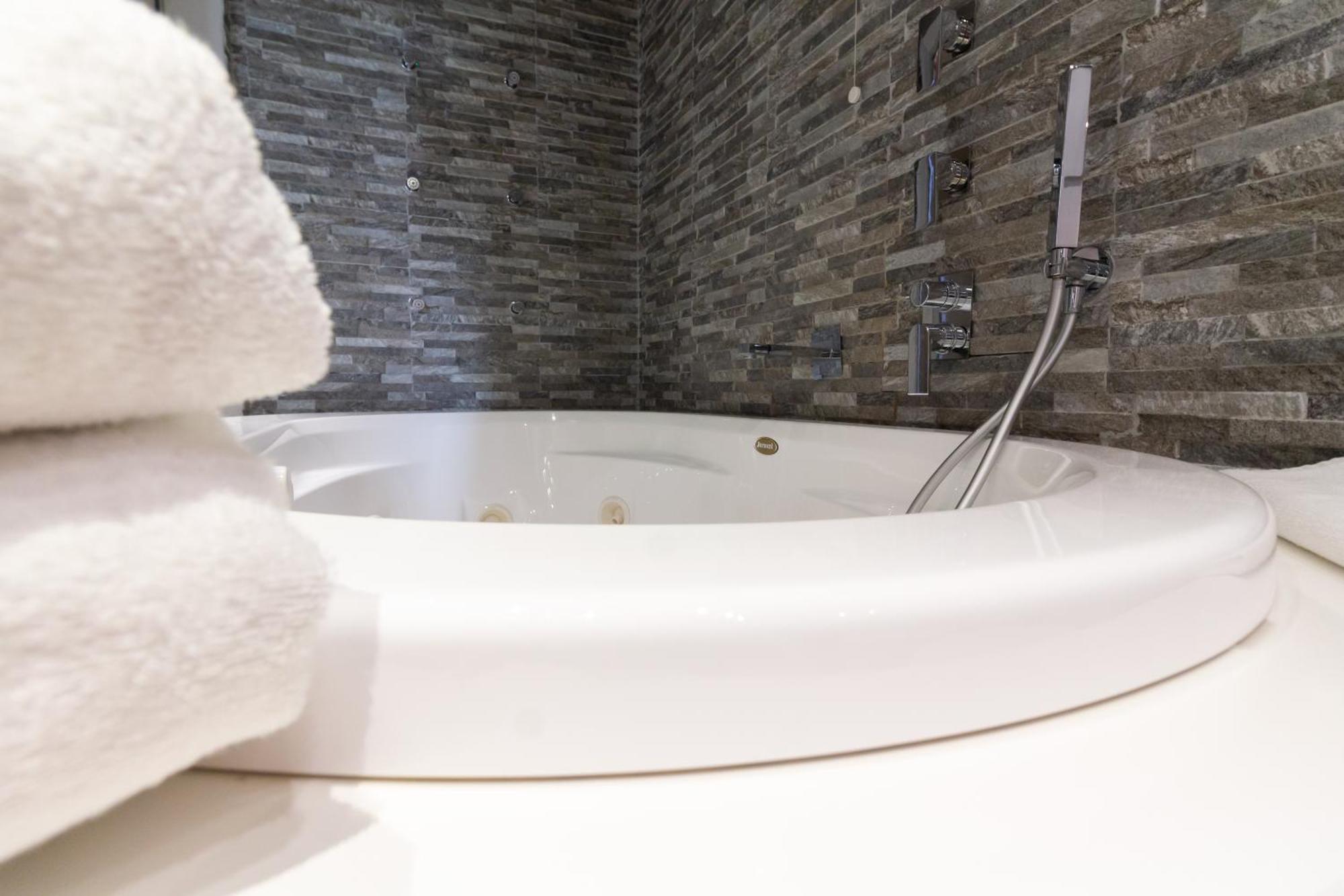 Le Nicchie Luxury 2*